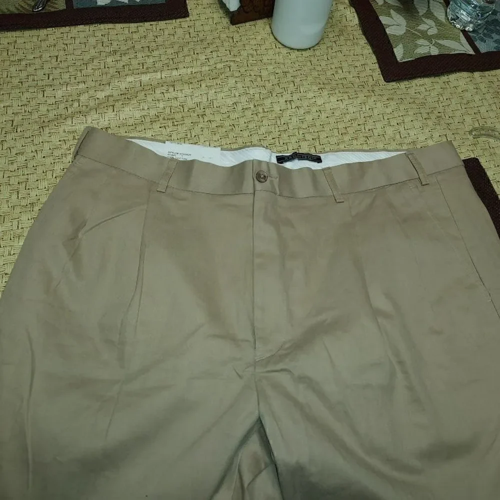 New Architect Straight Fit Khaki Wrinkle Resistant Men's 40/32